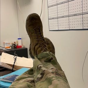 Meet your Posher, Christopher